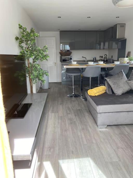 Flat Lode Nook Modern 2 Bed Home With Hot Tub Pool エクステリア 写真